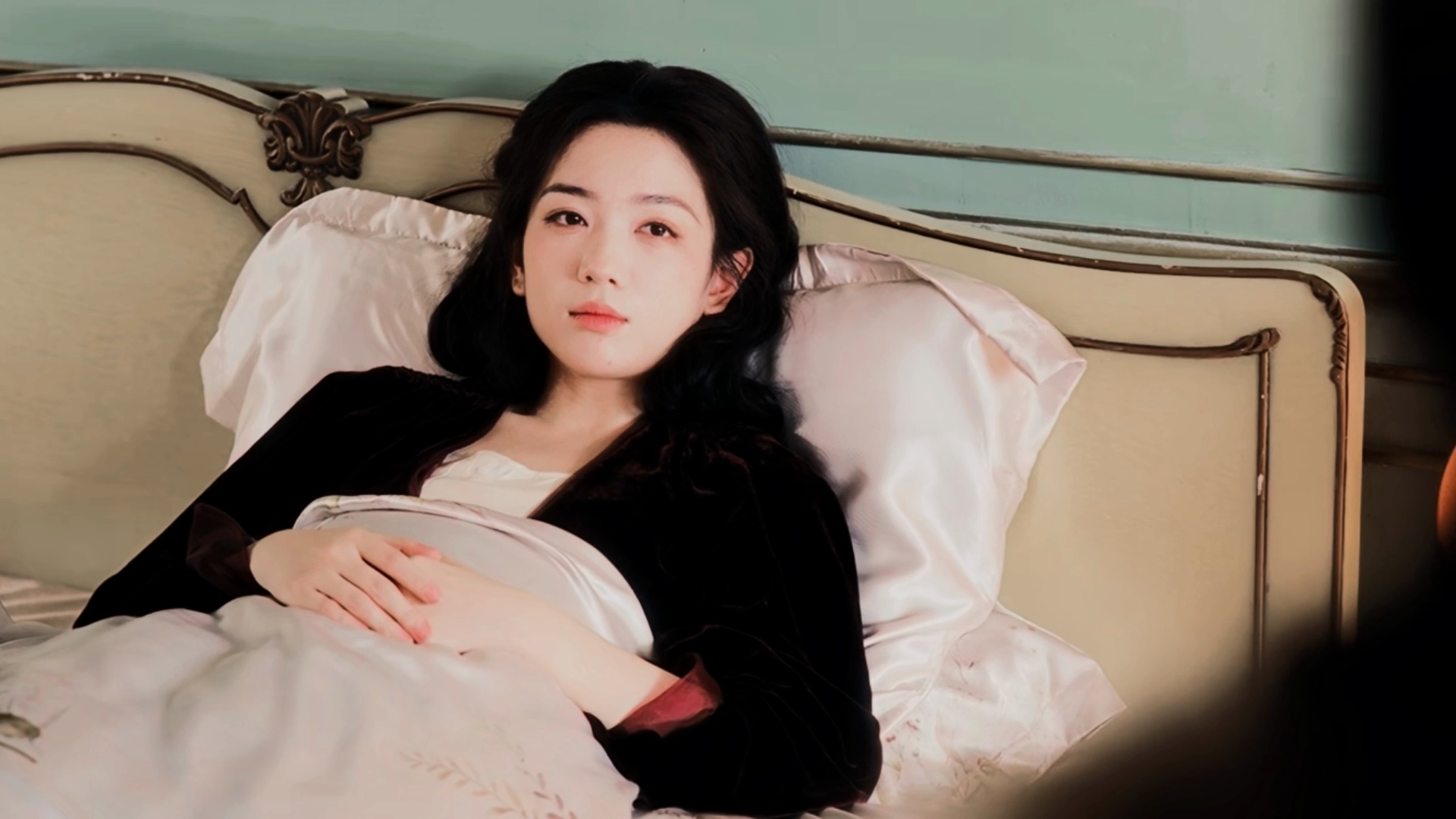 你以为遇到真爱 结果对方以为你是同担： 