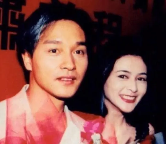 “第一次见到他，我就觉得他真的很帅”