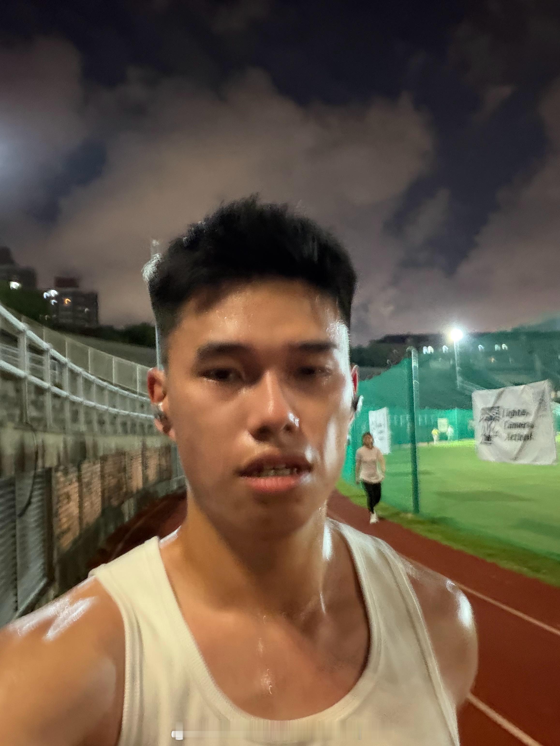 夏日小长跑聪式生活 上海·江湾体育场