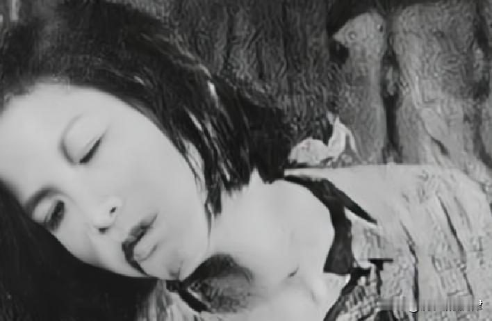 京剧名角“小玉兰”：为救丈夫孤身闯76号虎穴，面对汉奸丁默邨她别无选择
 
19