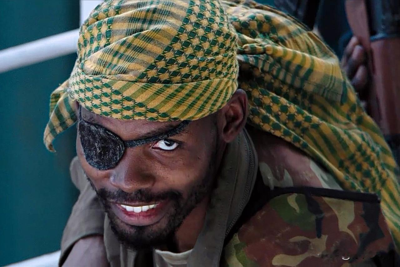 霍尔木兹海峡堵局还未解，索马里海域连发险情，全球航运再亮红灯！

各位看客们，最