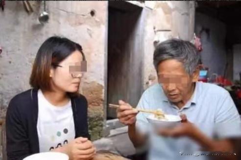 “荒唐至极！”浙江宁波，一对没有血缘关系的情侣，欢欢喜喜去领结婚证。婚姻登记处的