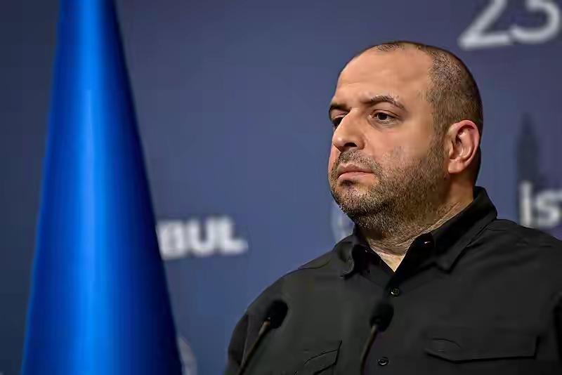 【体面不是靠别人的施舍换来的】
俄乌美阿布扎比新一轮谈判拉开帷幕。乌方谈判代表乌