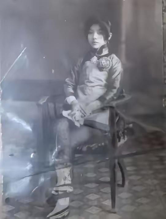 “想和我睡觉不难，一不要钱，二不要粮，杀一个鬼子，我就和他睡觉，杀5个鬼子，我就