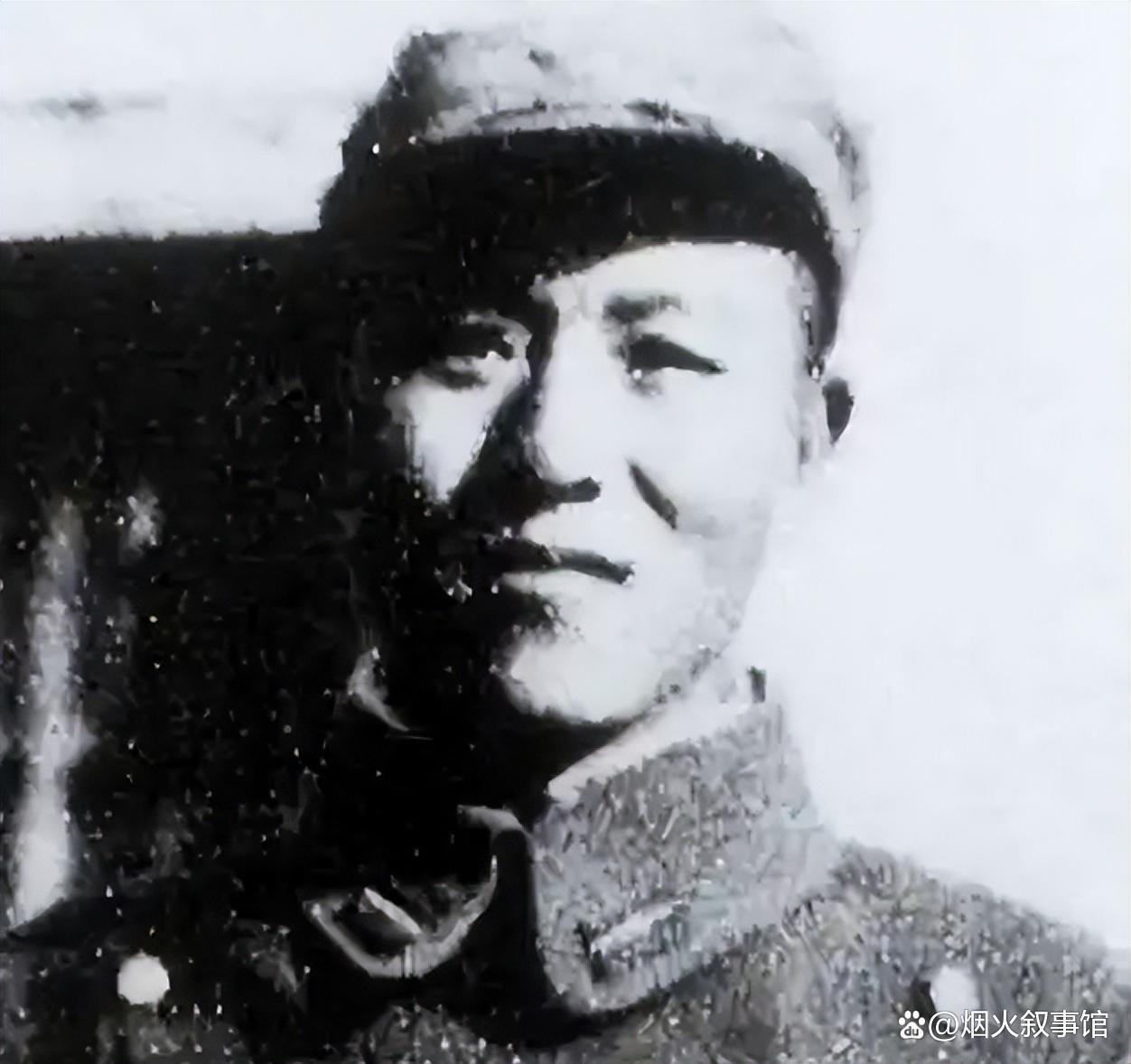 他给延安送13万两黄金，手握几十万大军，建国后却成了劳资处长
 
这个人就是黎玉