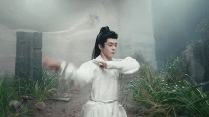 谁懂曾舜晞这段打戏曾舜晞这段打戏真的太有感觉了，一招一式干净利落，满满都是古早武