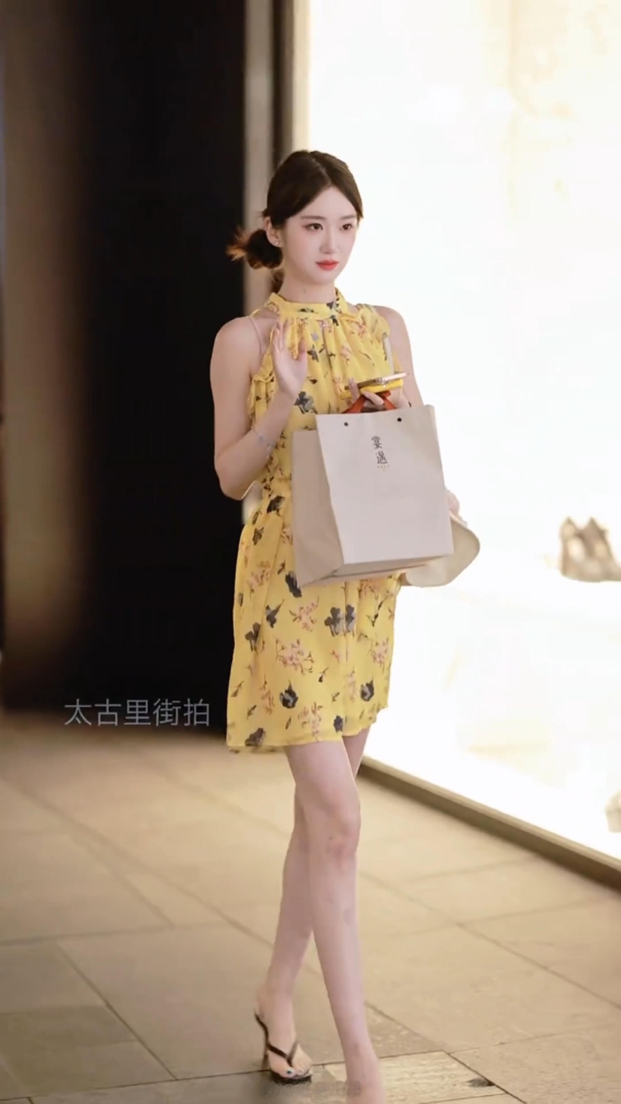 【成都街拍】可爱。丨摄影拍照每日穿搭 ​​​