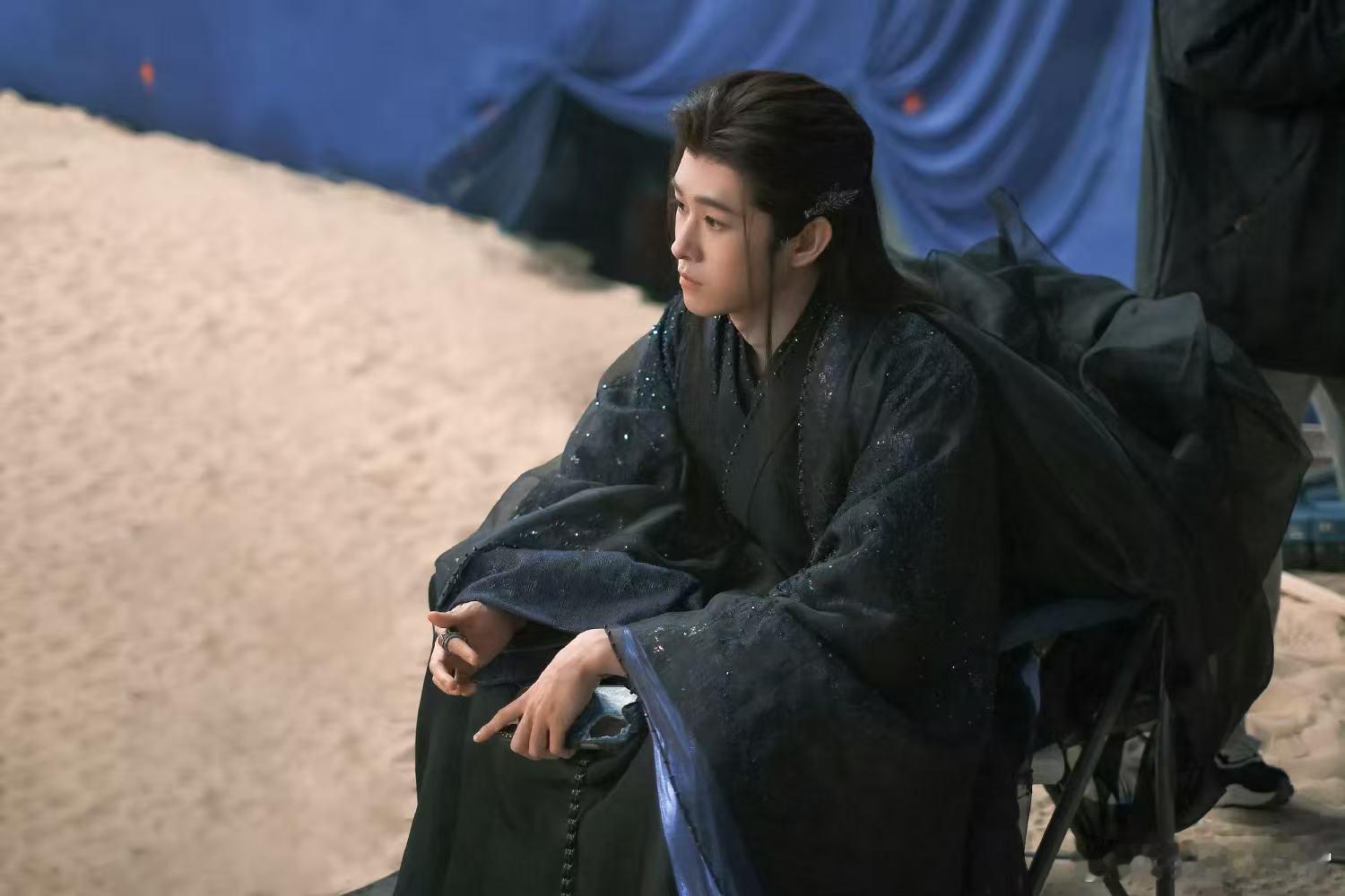 田嘉瑞哭到脸抽搐田嘉瑞新剧哭戏夯到爆 新剧里田嘉瑞的哭戏爆发力绝了，情绪层层递进