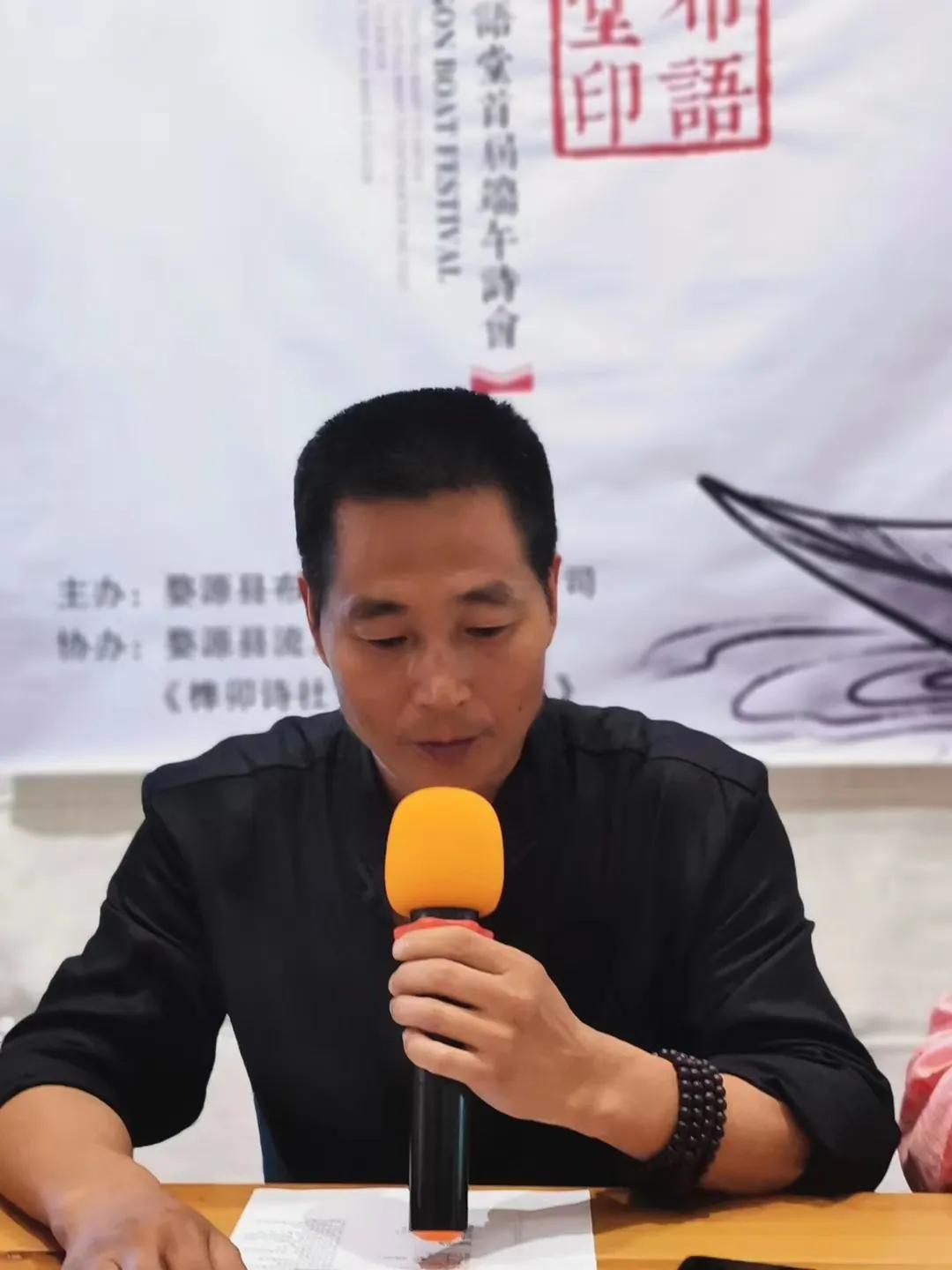 龙安诗歌系列讲座之（二）

为什么要写诗？

为什么要写诗？写诗到底有什么好处？