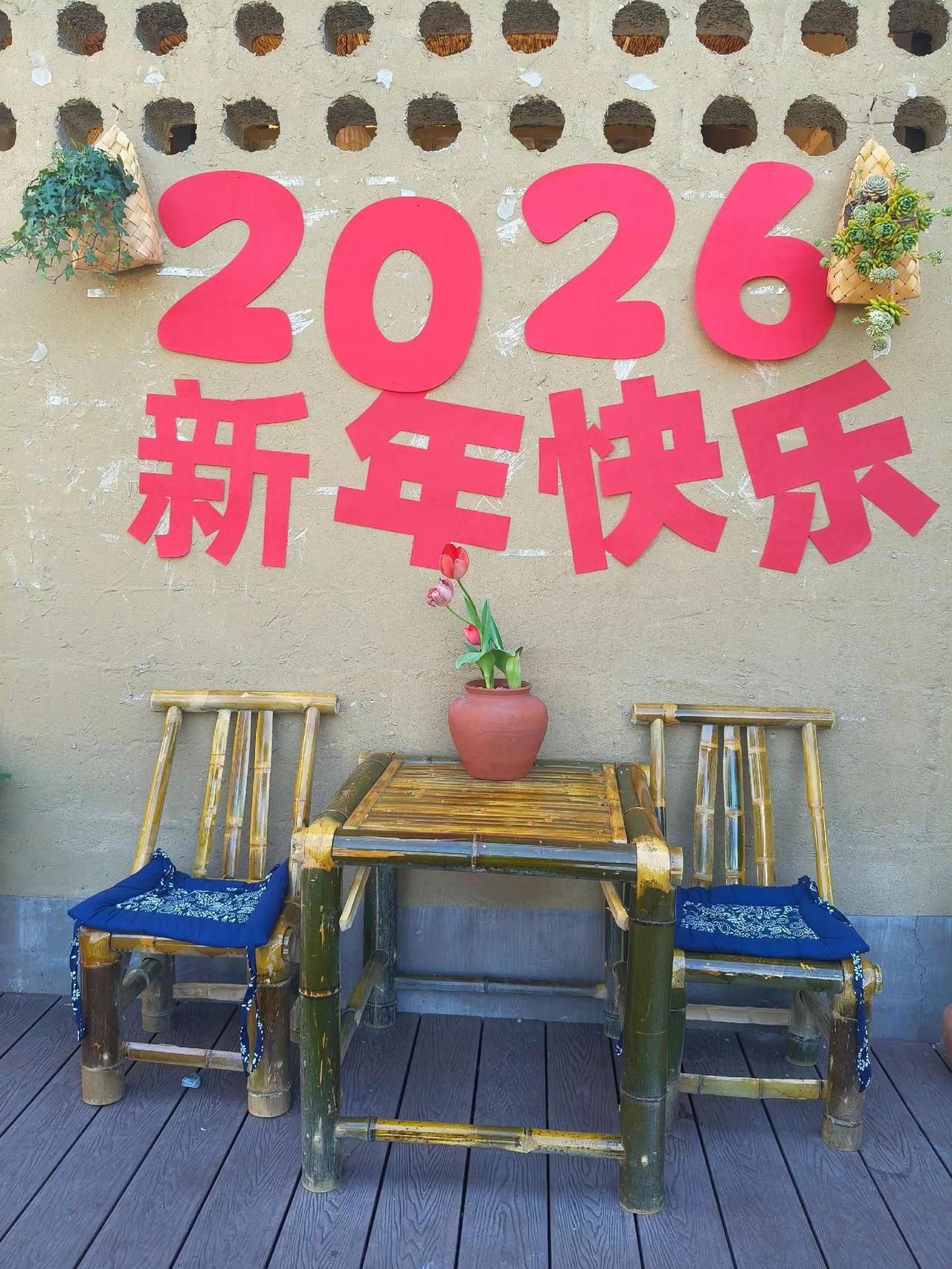 人长丑么，拍照都只敢拍背影