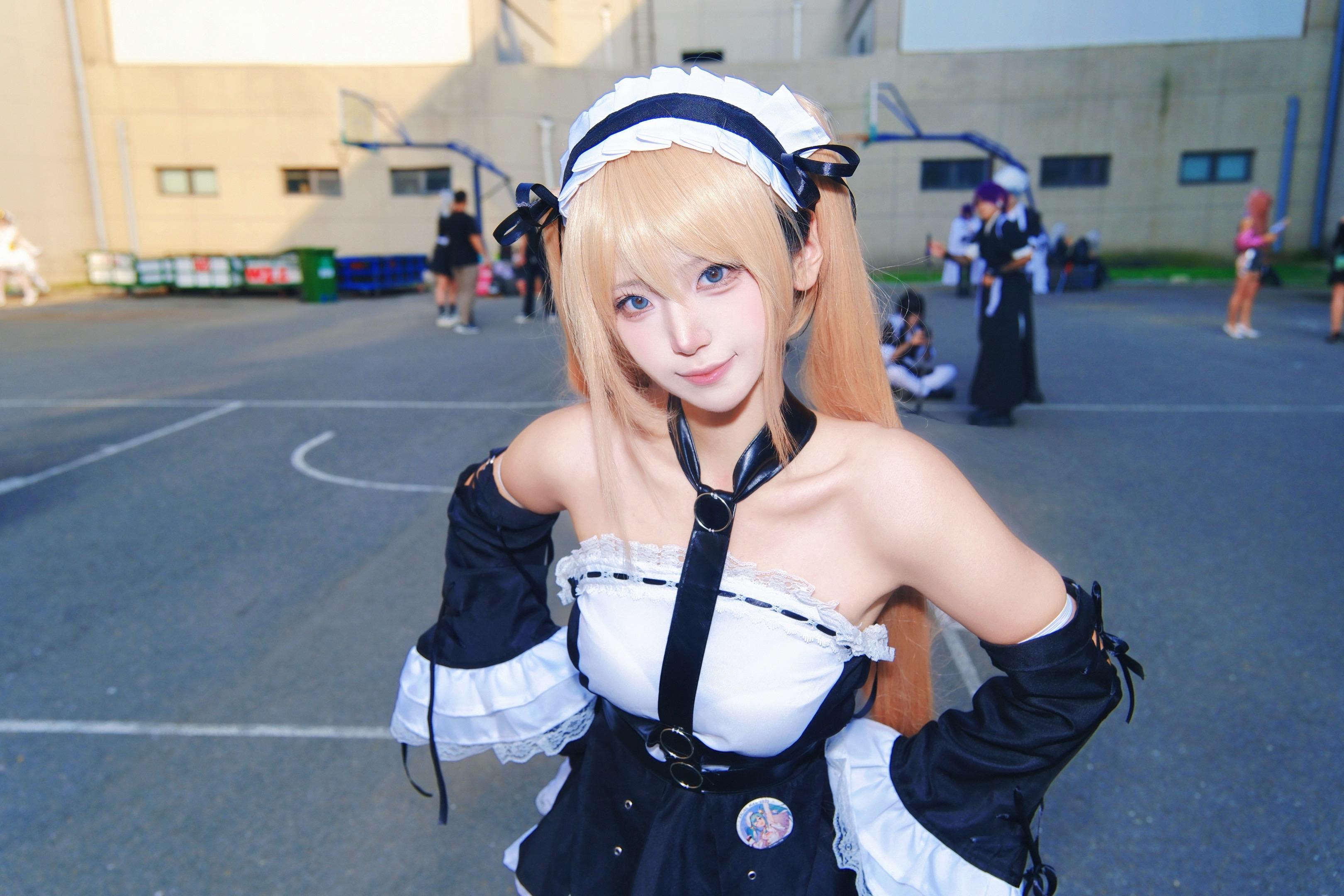 147cm的玫瑰 也是带刺的。