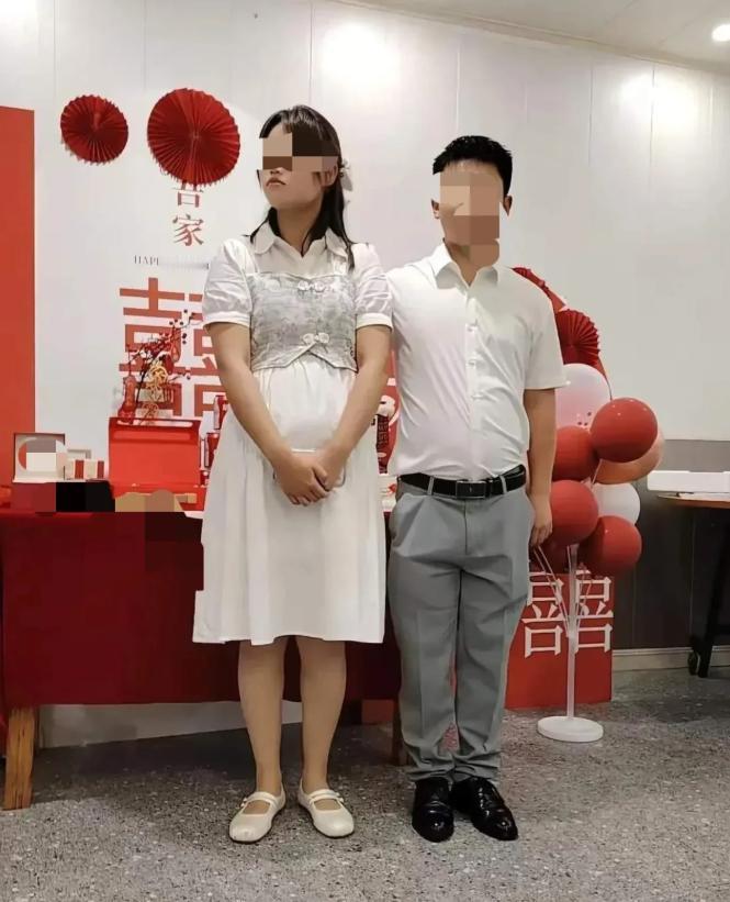 上海，男子与女友相识一个月，女友称自己怀了双胞胎，并以此为由向男子索要彩礼等30