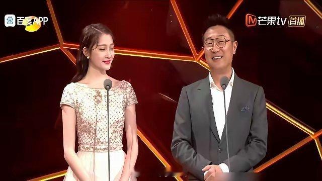 关晓彤这脑子，真不是盖的。林永健当着所有人的面开玩笑：“我可生不出你这么漂亮的闺