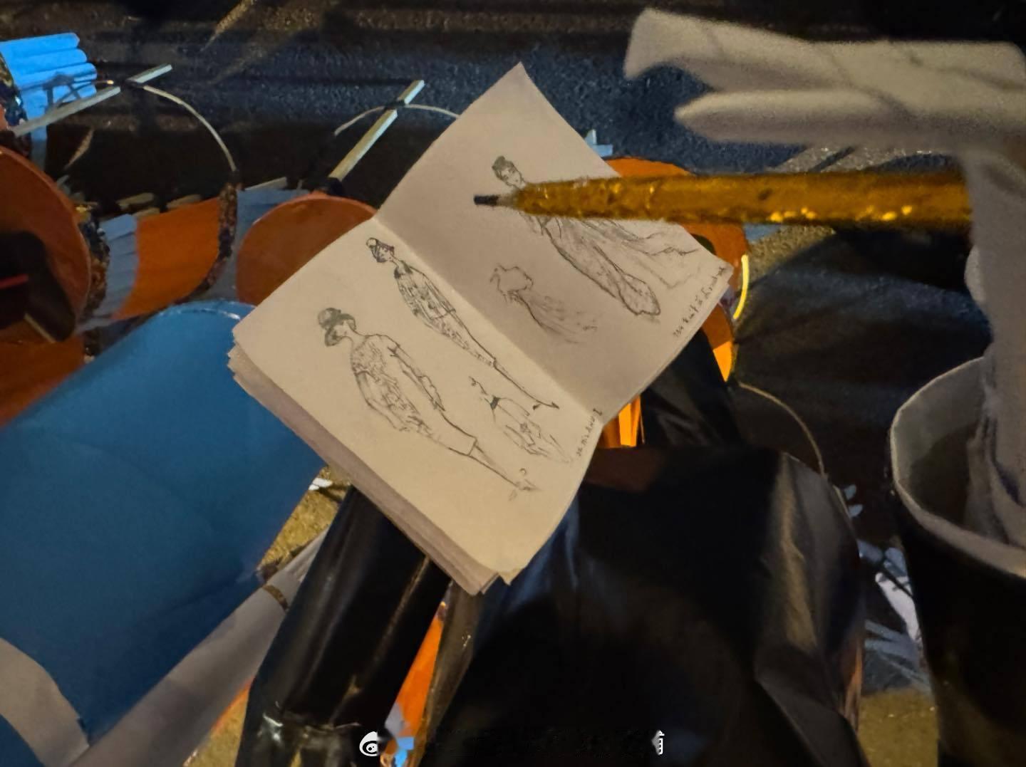 王室王室泰国王室王室旁支 “华人做出来的东西就是精致”红唇姐的伯尔曼小纸人儿，原