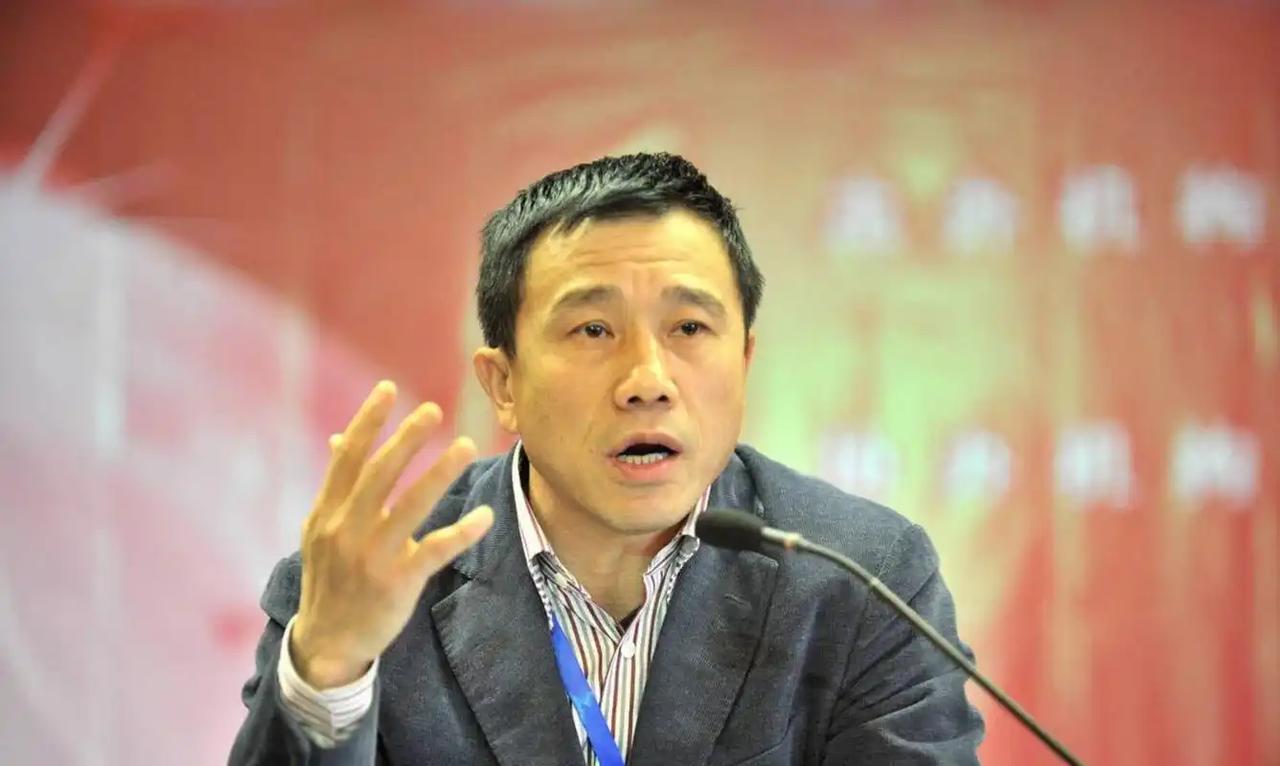 怪不得现在的新疆男篮越来越不受重视了！原来那个特别热爱篮球的广汇集团老板孙广信，