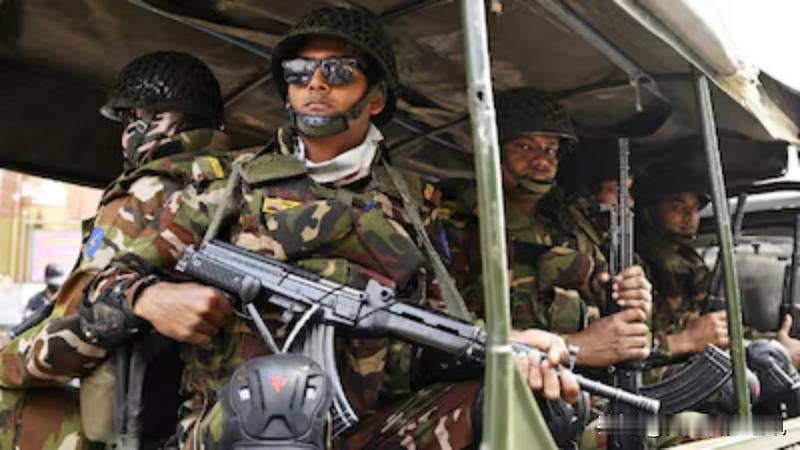 《印度教徒报》、News18网站2月23日报道，塔里克·拉赫曼就任孟加拉国总理后