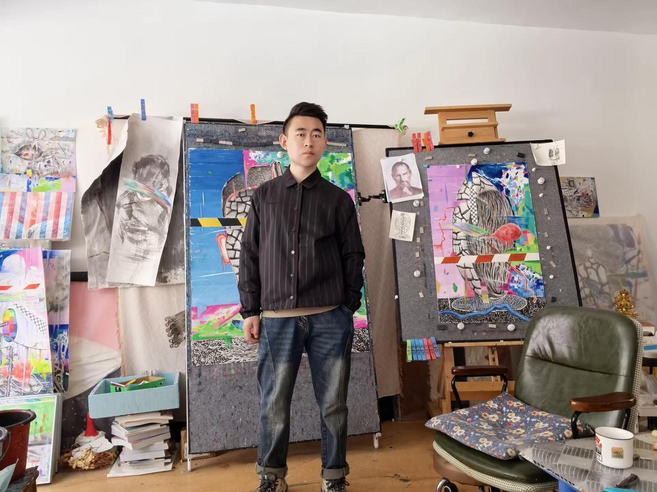 工作室，两件新作，纸本综合，艺术 艺术在 艺术家