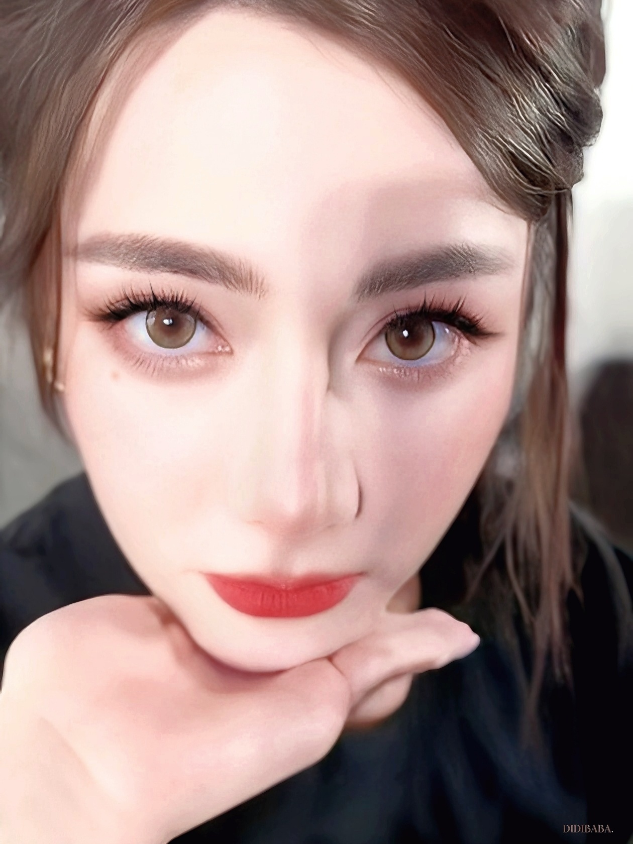 迪丽热巴梳大光明还能如此美萌天资就是如此 