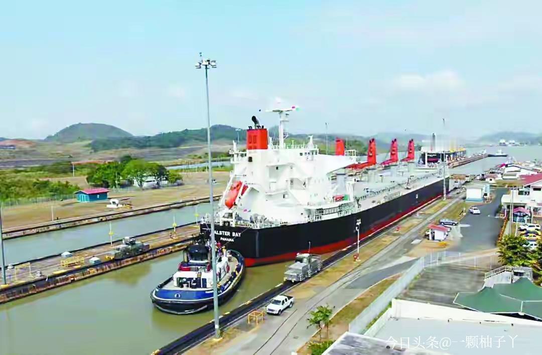 李嘉诚清仓跑路，巴拿马抢资产反被坑
巴拿马大概是最近最“上头”的国家，直接冲进李