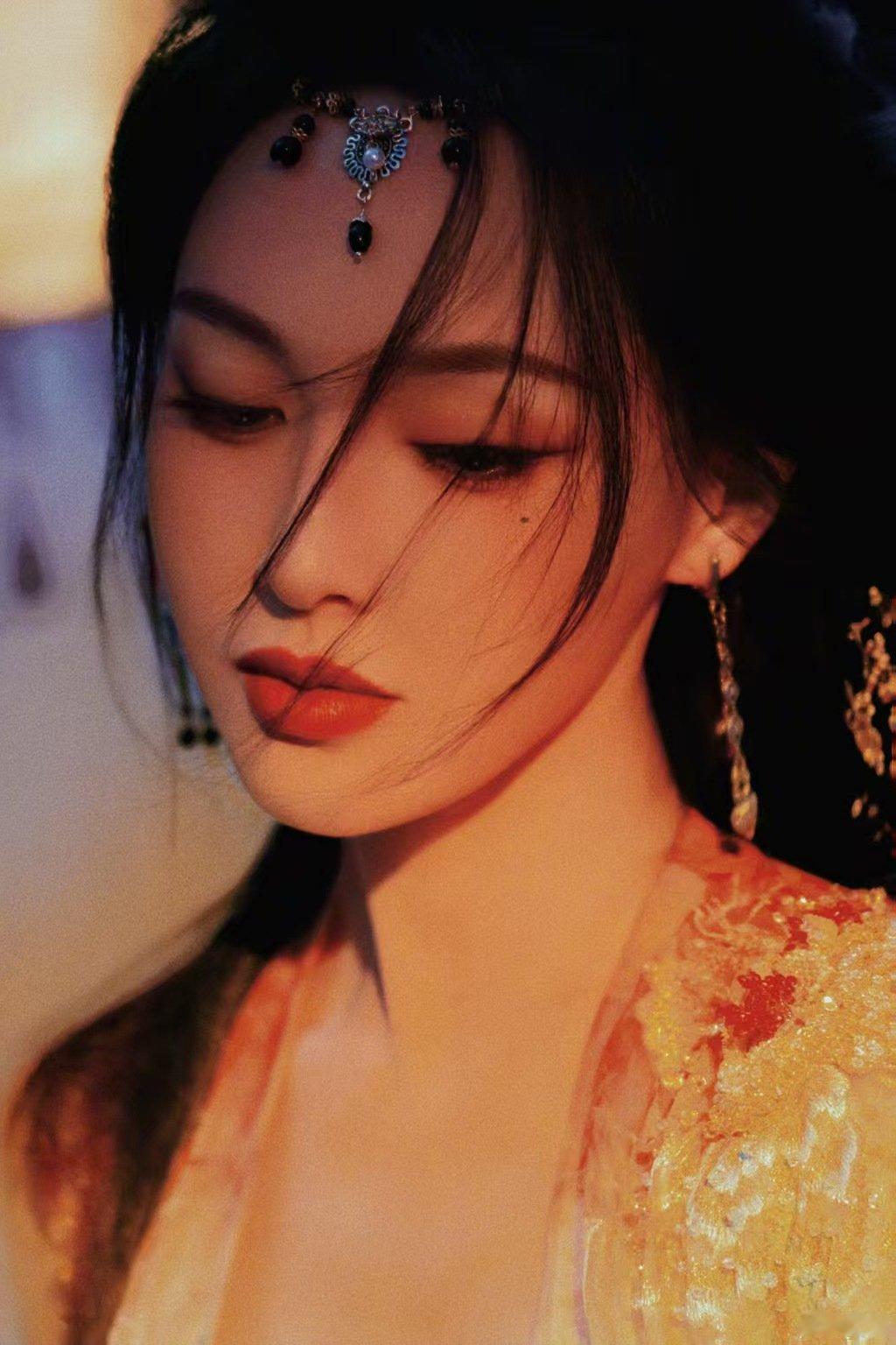 唐嫣美的像AI 唐嫣这下真美成AI了，好美腻！ 