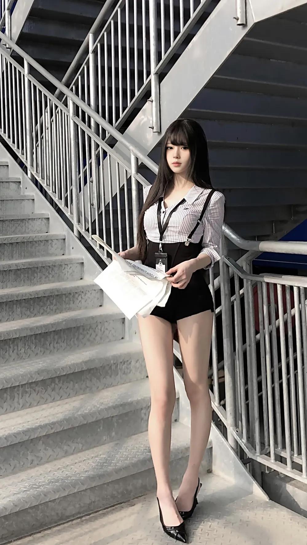 王者荣耀一直败那就去练练英雄练练技术练练心态，自己太菜神仙队友也带不动。
如果自