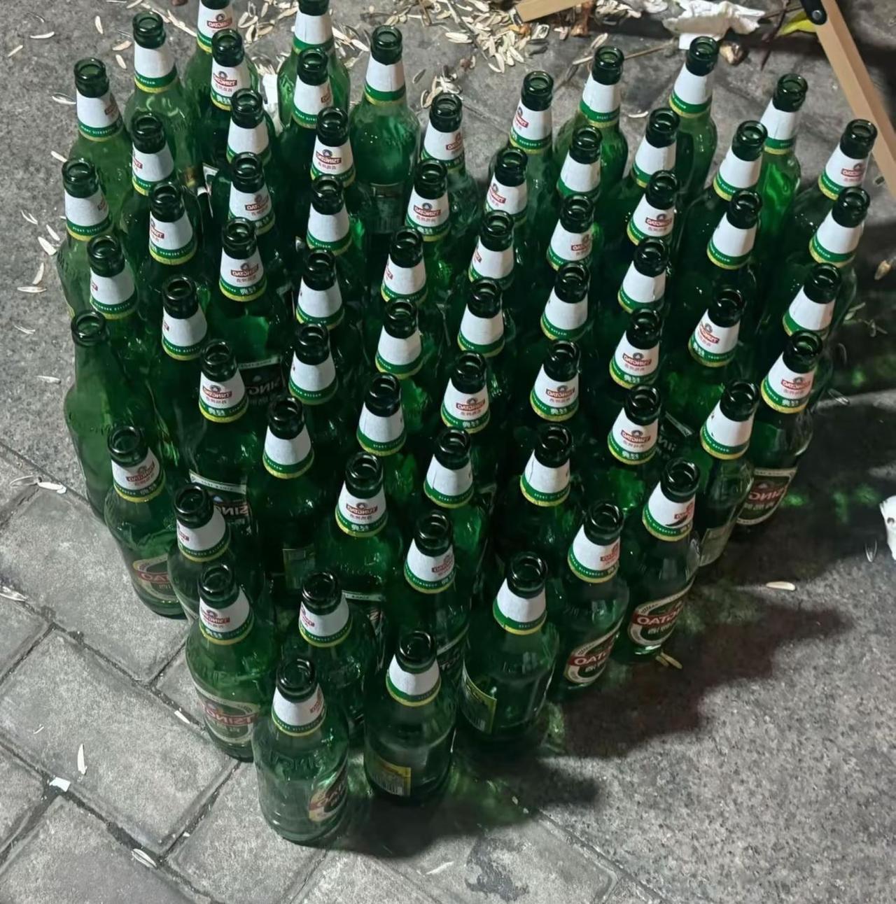 今天晚上又和脾女士约会了，跟她约会总会脸红、耳热、心跳加速、她真情流露😄我想这