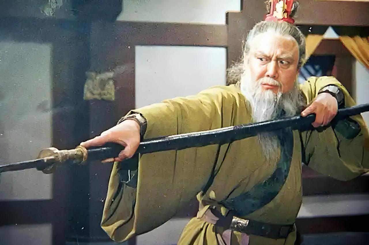 谁说老了就不行？黄忠定军山之战点燃我们的奋斗激情！
      在刘备进攻汉中的