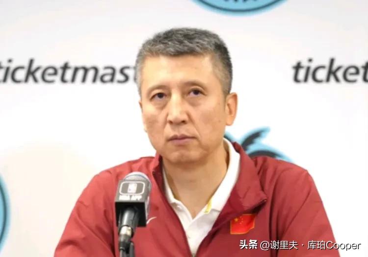 郭士强不愧是名帅！中国男篮越打越好，贺希宁出战20分钟砍下全队最高17分，内部教