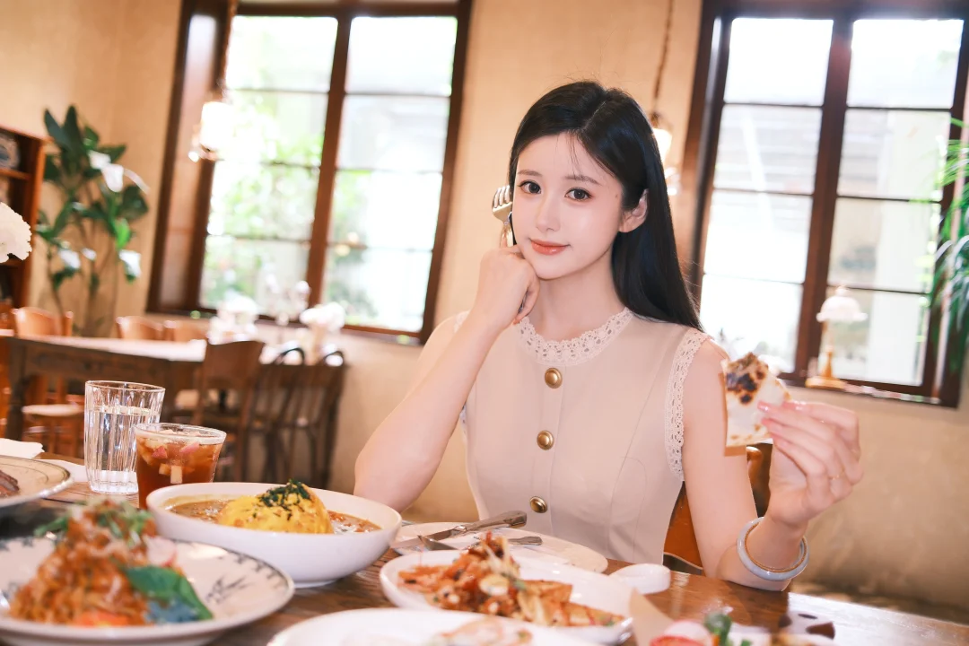 见了好久不见的朋友 在成都吃个漂亮饭🍝