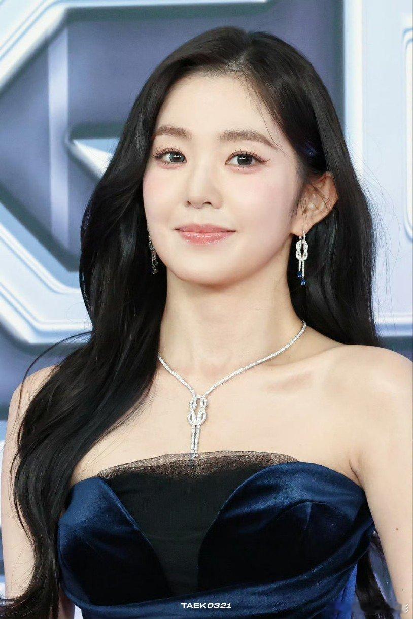 裴珠泫KGMA红毯，美得说不出话，红毯的神