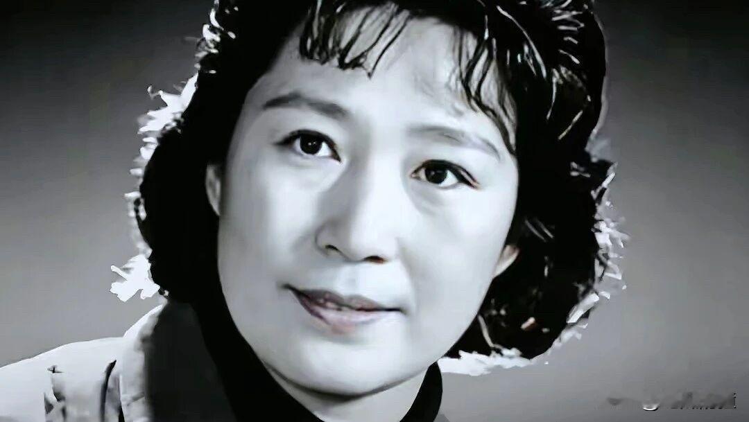 隋桂凤的晚年故事，
给普通人提了个醒，人可以中年转行，也可以独自安度晚年，只是看