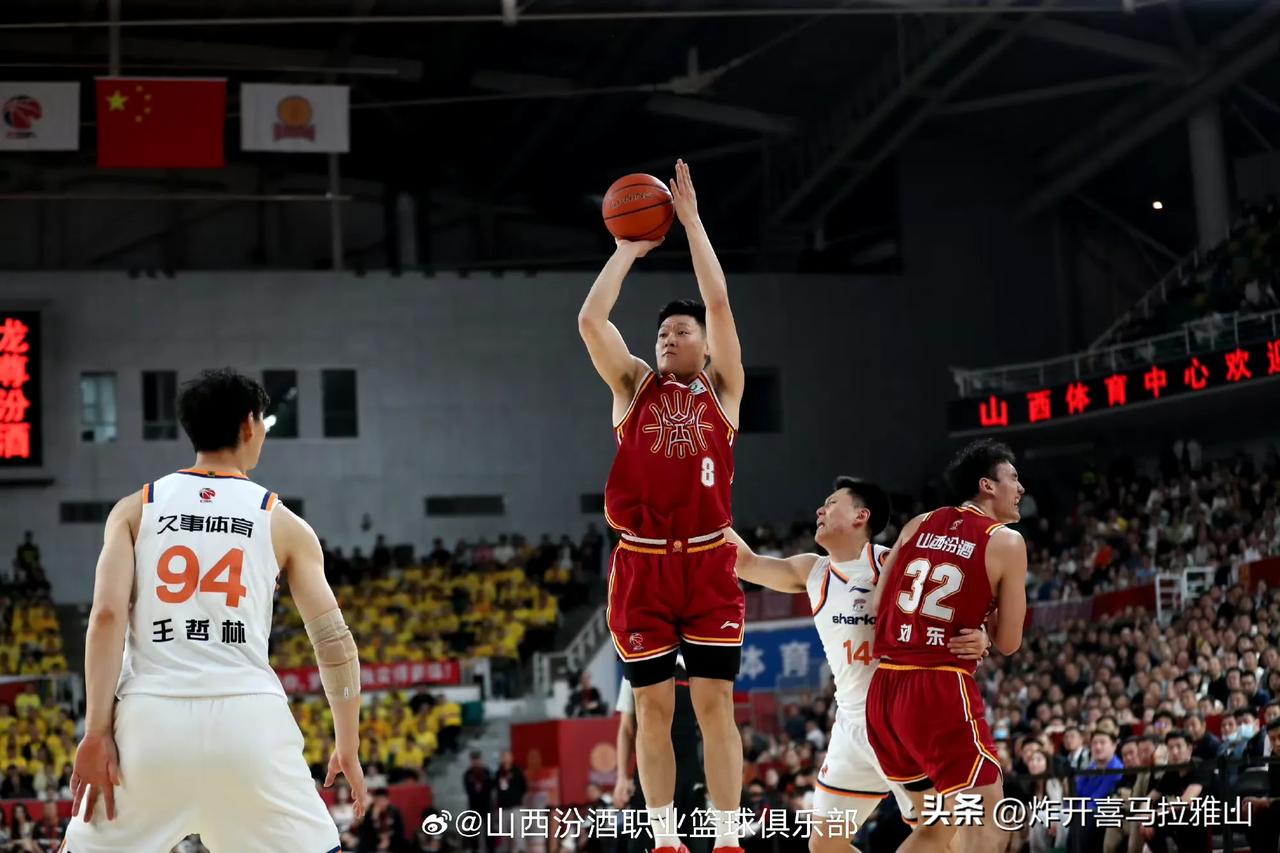 上海男篮客场100-96战胜山西队，让我们看清五个事实。
1、山西男篮真的不该放