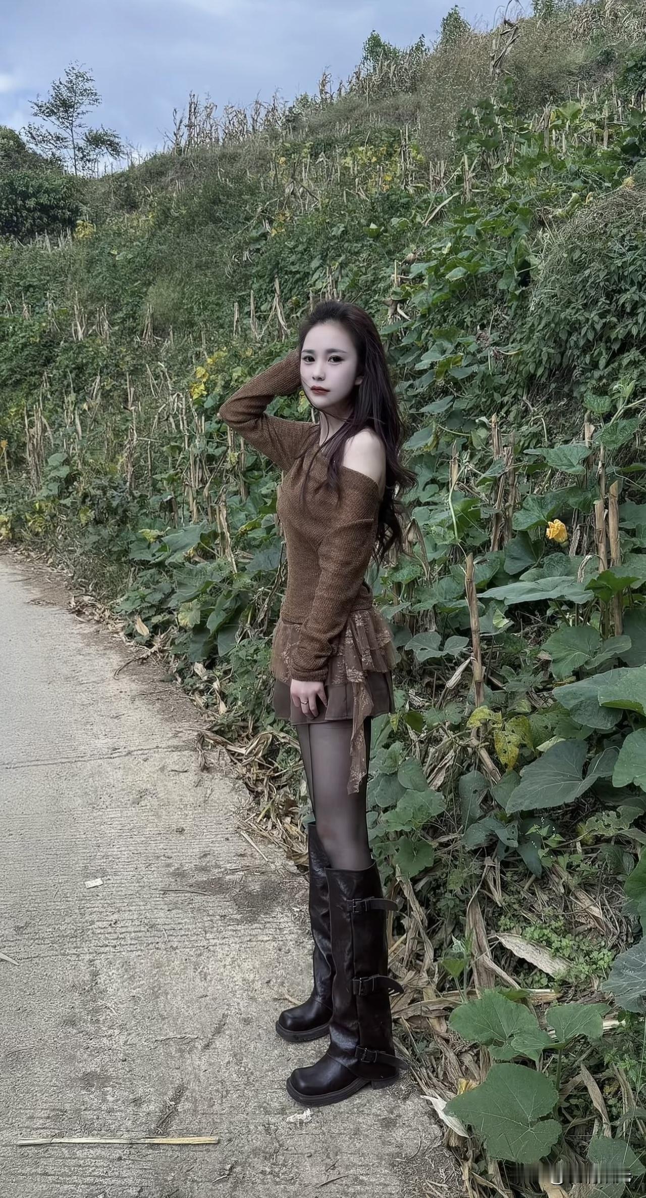 不让你碰的女人就是不爱你
嘴上说的再好听都是没用的

因为女人的身体是最诚实的
