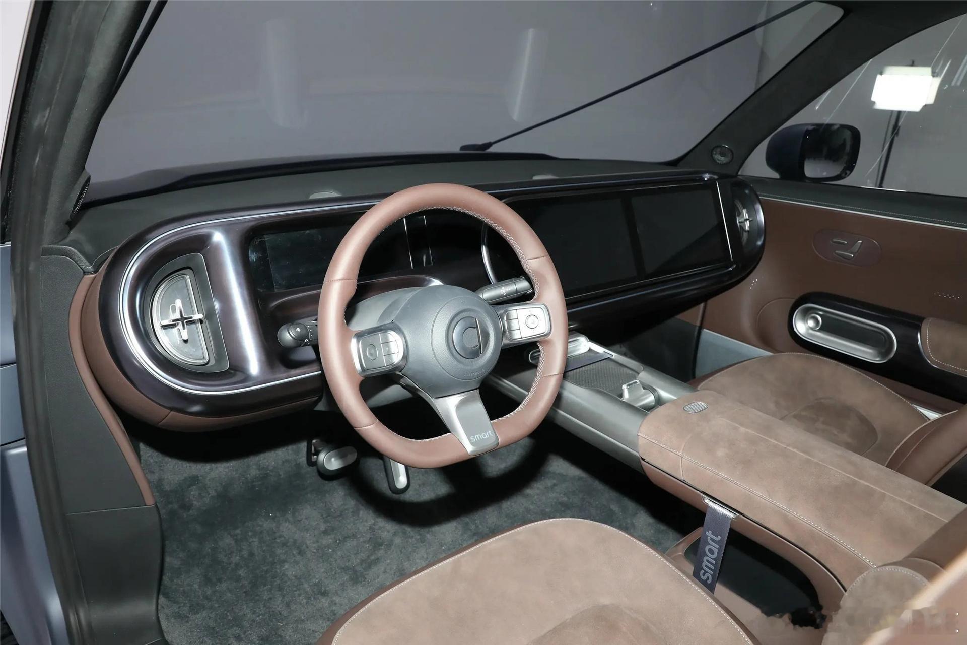 smart精灵#5实车曝光，副驾配备娱乐屏，尺寸达到历史最大，与Model Y高