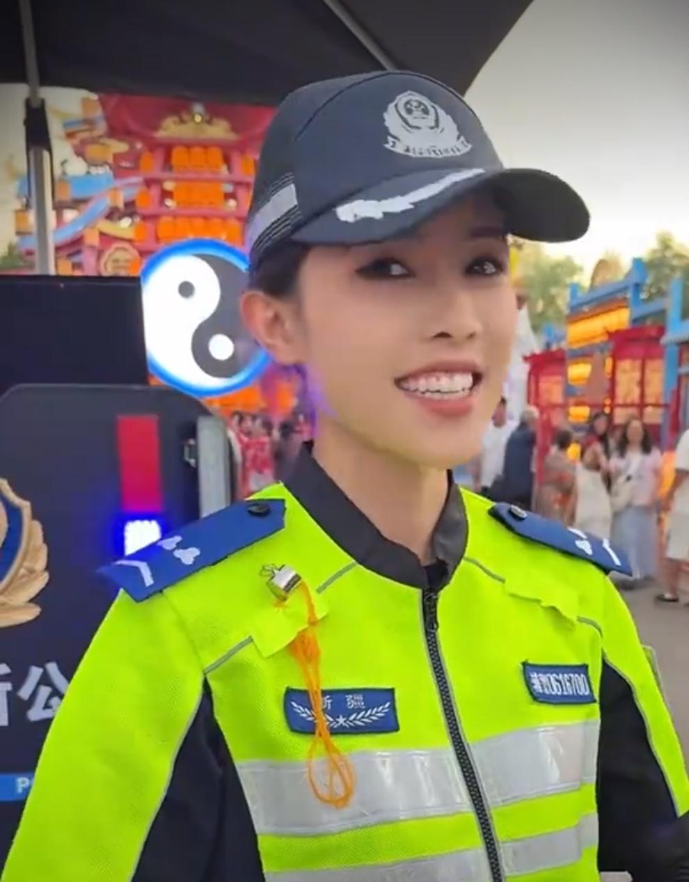 一句“警官”暖进辅警的心里，但却不能迷失方向！

“警官”二字，是群众对辅警最温