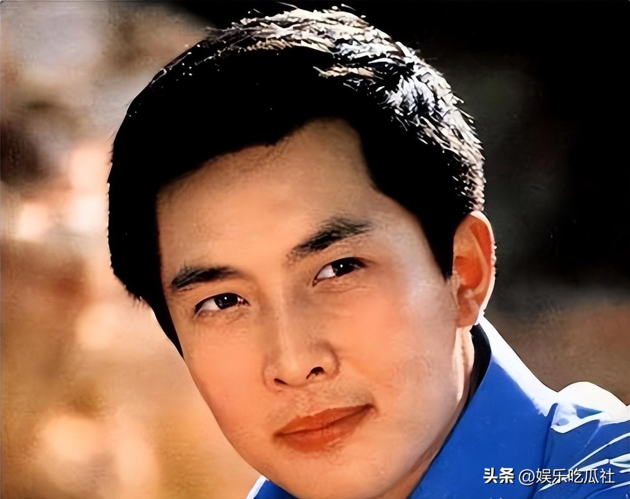 35年旧事翻涌，唐国强两个残疾儿子为何承受恶意？

70多岁的唐国强奔波商演，却