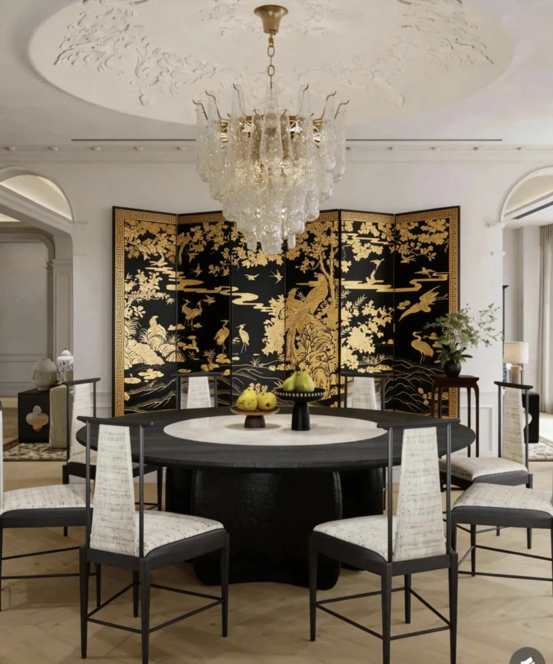 被问爆的黑金屏风｜把东方美学焊在餐厅里✨