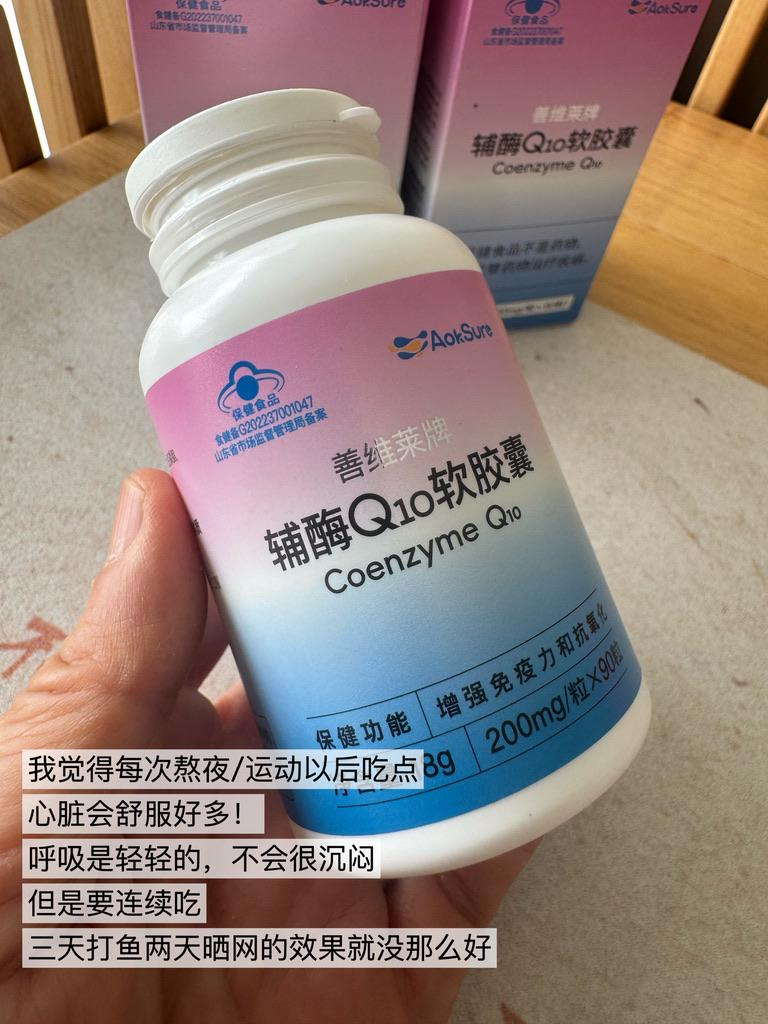 最近在收拾东西，准备搬家。不收拾不知道，一收拾才发现自己这些年攒了这么多破烂。过