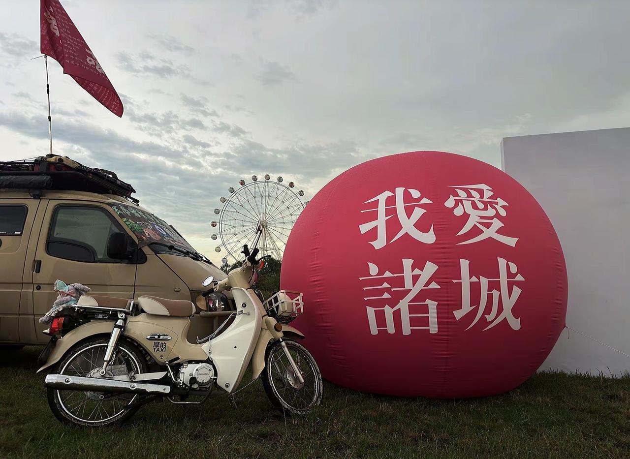 @抖音小助手 @DOU+小助手 @抖音创作小助手