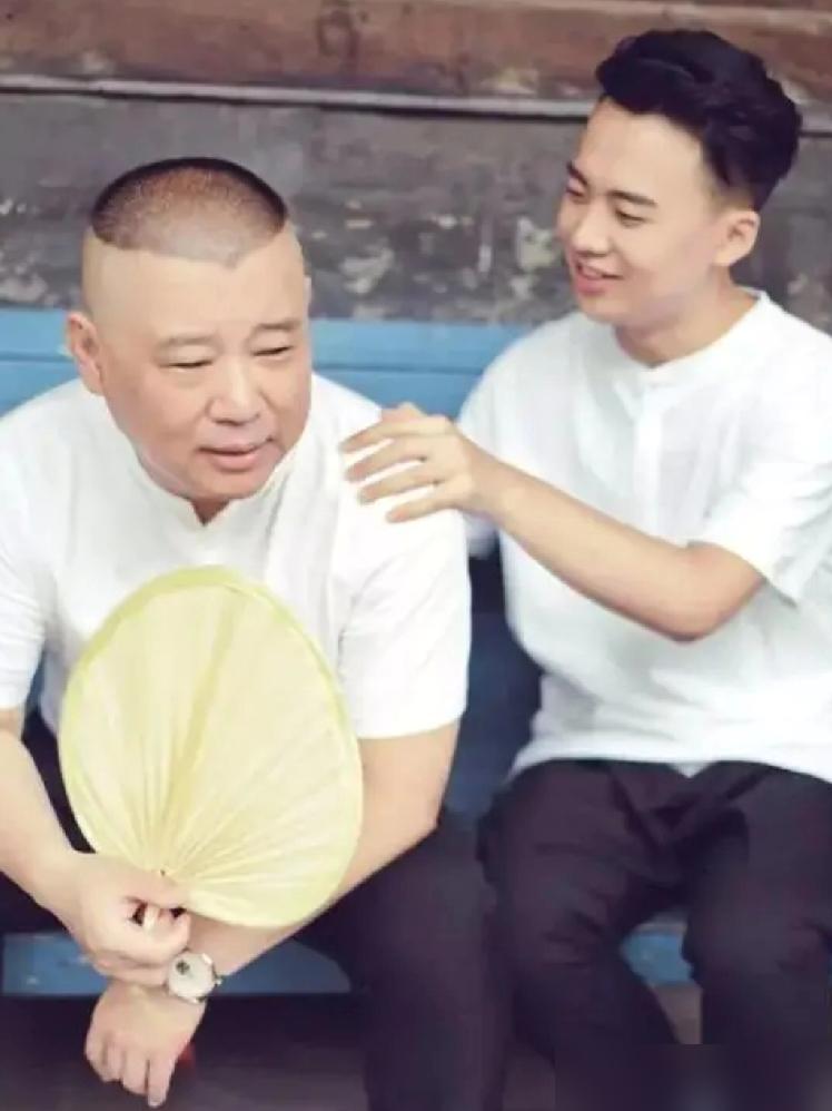 “别等了，让我走吧！”阎鹤祥后台这一哭，等于给郭麒麟的十年画了个句号。
 
你以