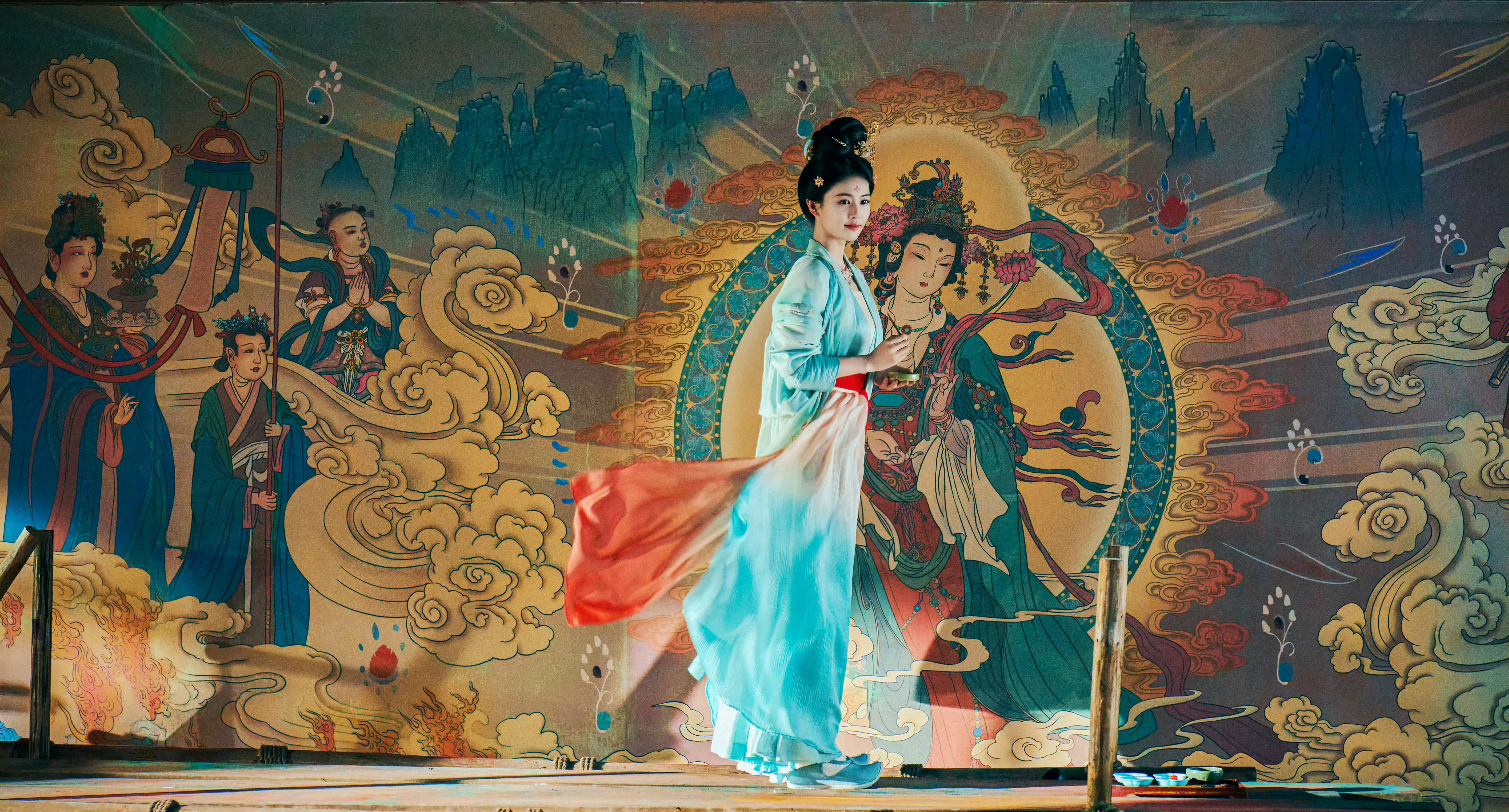 感谢“白鹿学历”这个热搜，否则我怎么会知道，原来白鹿的起点远比我想象的低，走到今