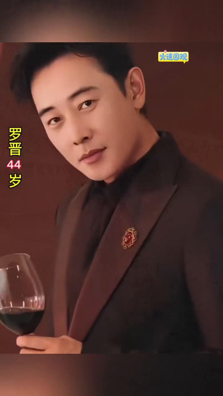 火速围观。
唐嫣和罗晋是娱乐圈公认的模范夫妻，结婚多年一直很恩爱，无绯闻。
喜欢