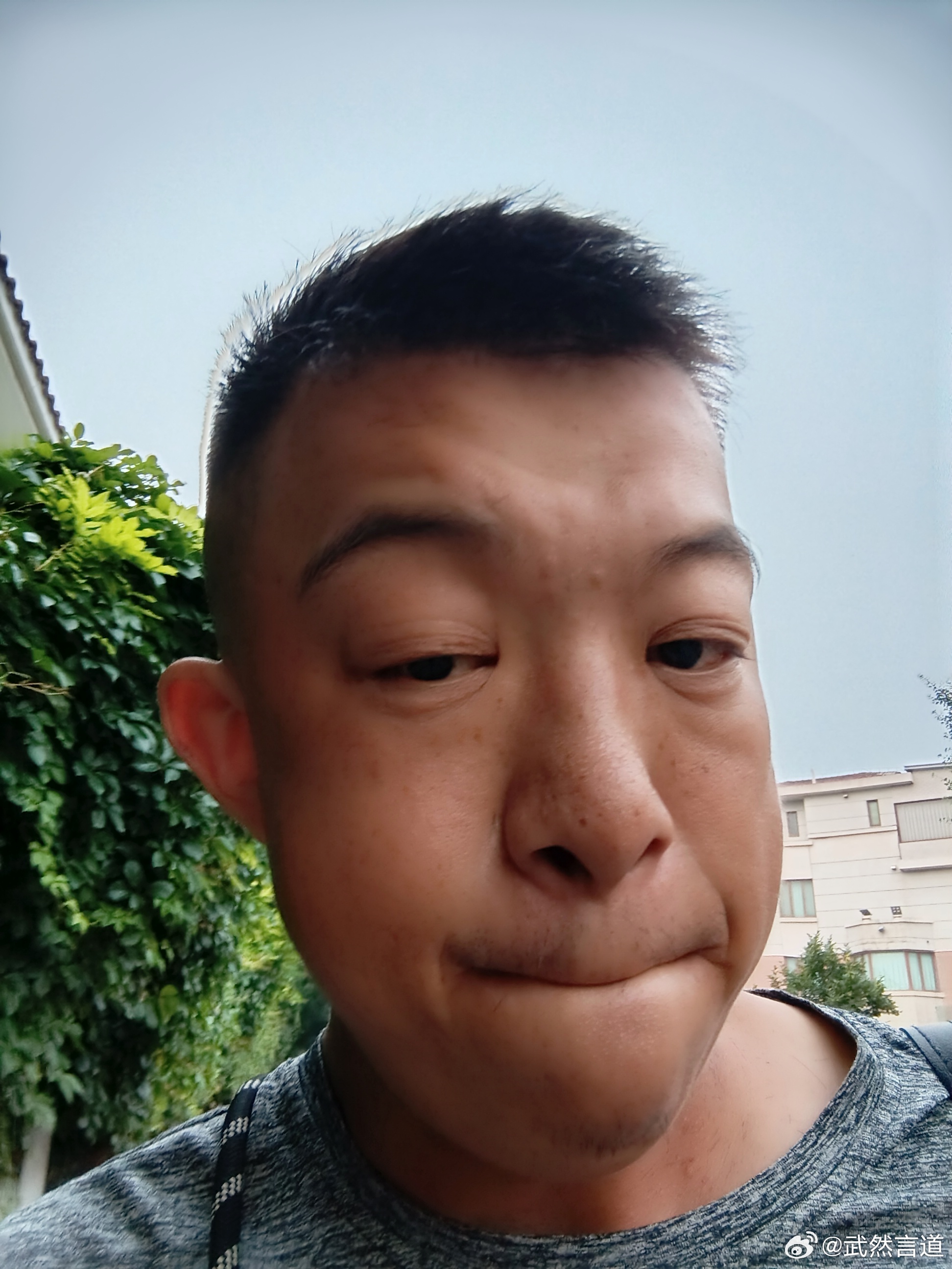 佩服我自己都 十五年前的体重 