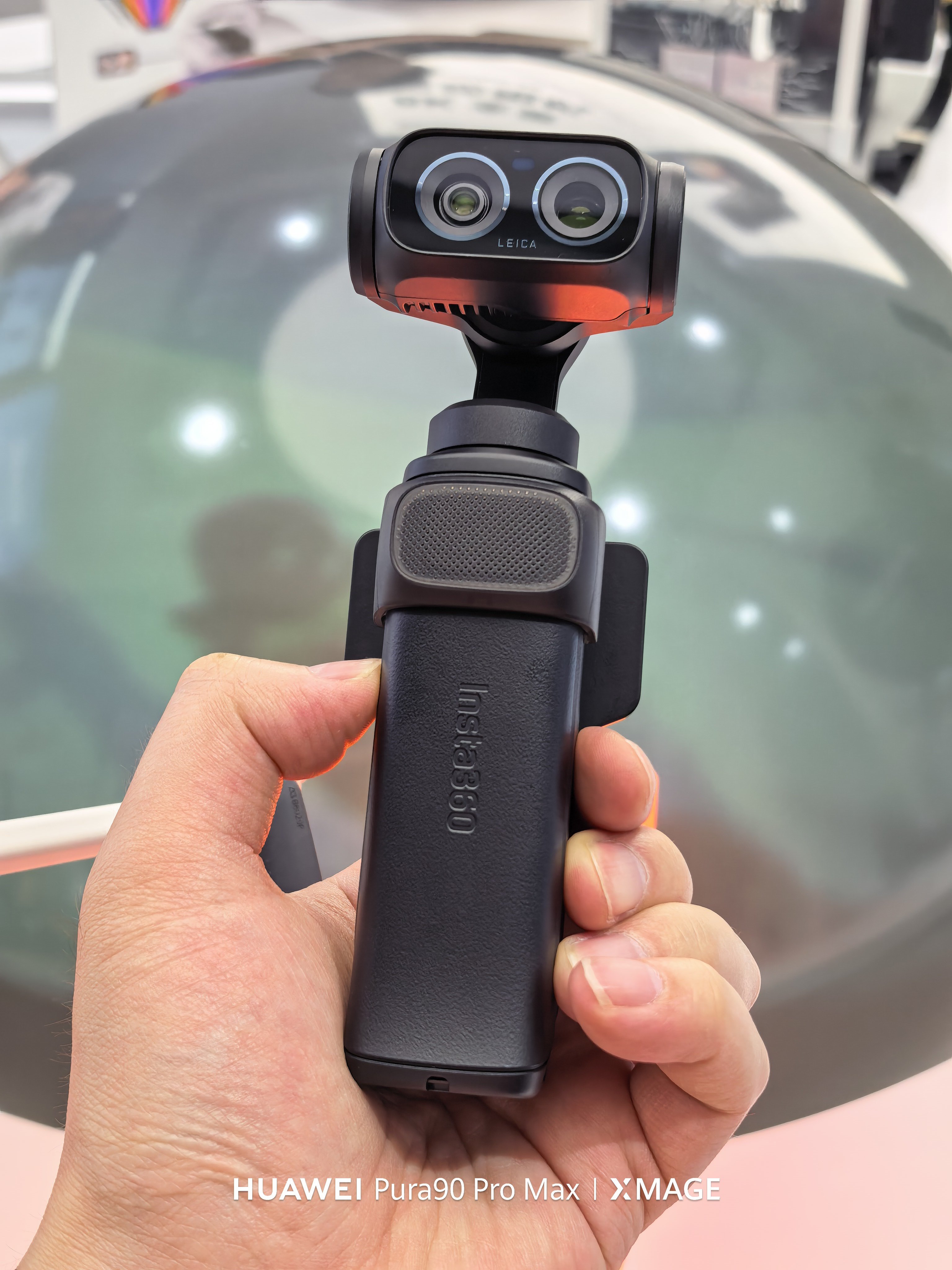 在机场看了insta360 luna Ultra比想象中要好很多 机场还有现货晃