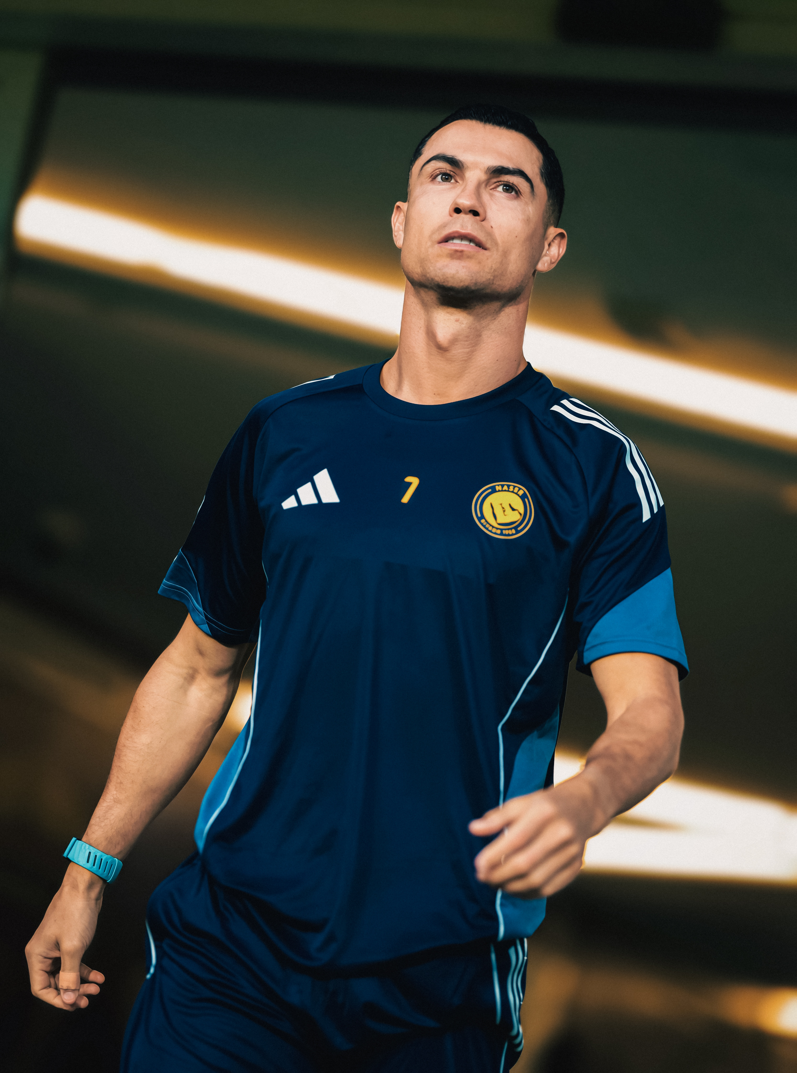 瓦哈达vs利雅得胜利 🛑 罗哥在阿联酋阿布扎比的首场训练，明晚的友谊赛加油C罗