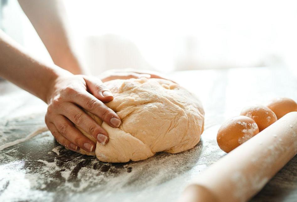 夫妻两人长期吃“自制面条”，双双确诊胃癌，妻子后悔：都怪我

