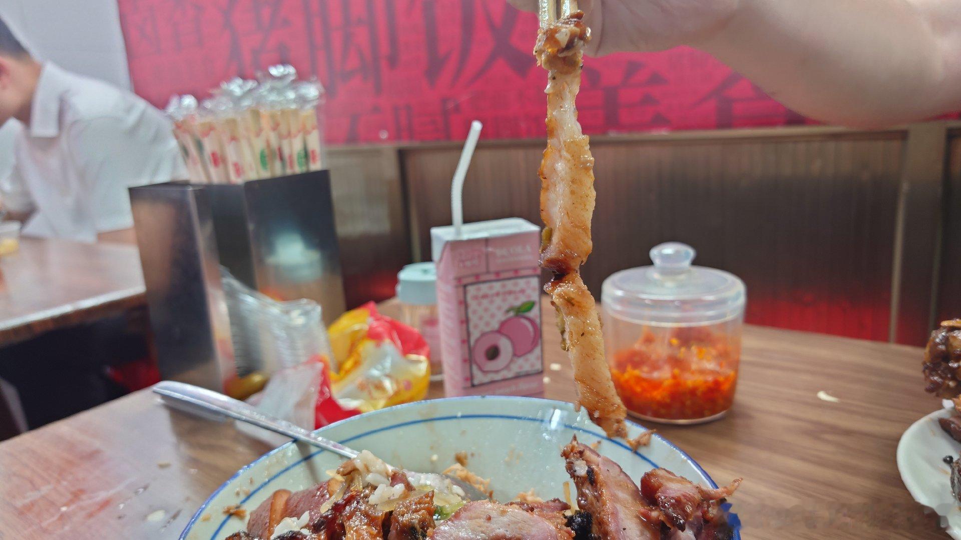 林大大猪脚饭，吃的我扶着墙出门，料太足了