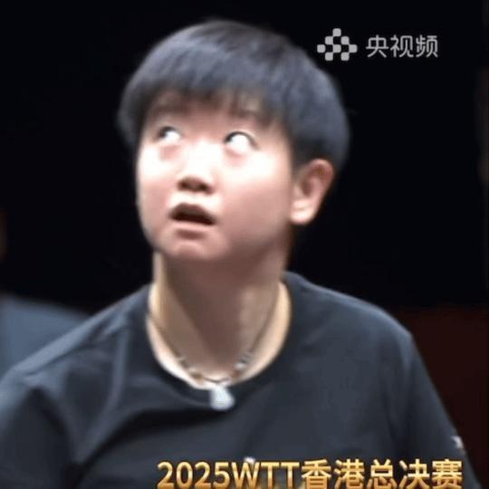 灯你晃到我宝宝啦😾👊🏻 