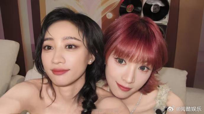 黄灿灿黄婷婷 武汉音乐节双黄同场音乐节太惊喜，期待两位的舞台表现，已经开始脑补现