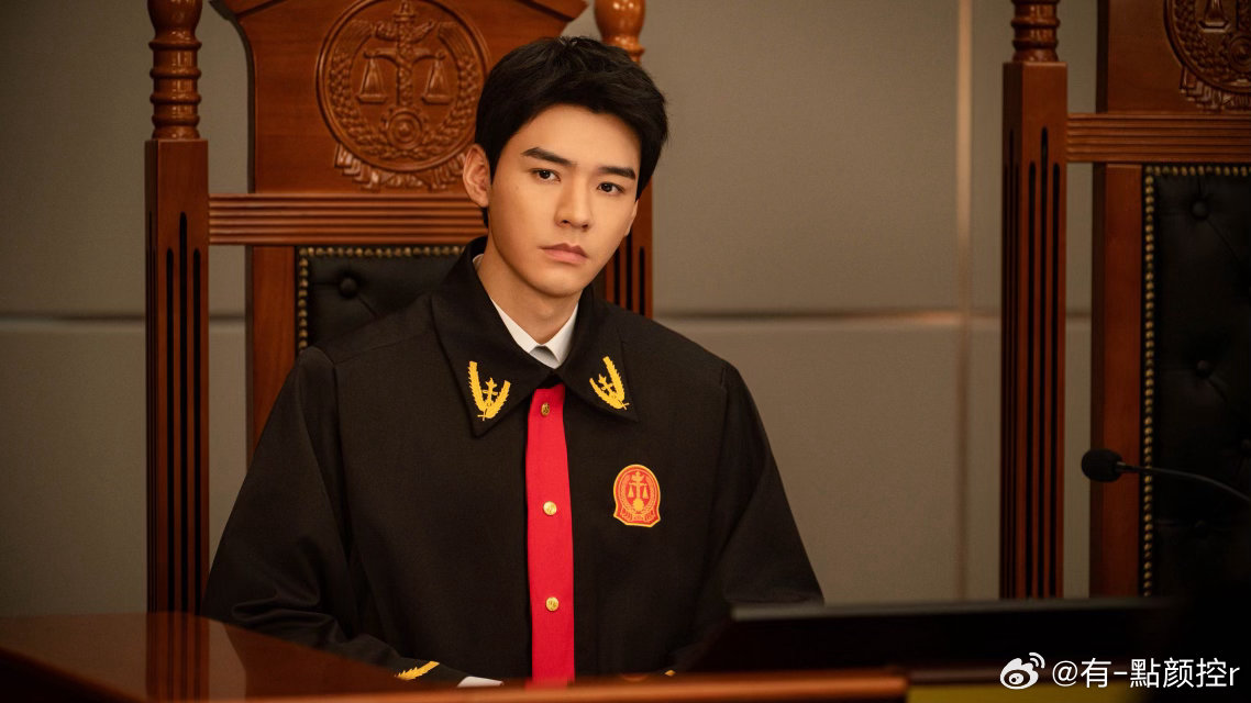龚俊回应沈谢秩被停职家事法庭 沈谢秩被停职，周末还停播，这等待确实难熬。龚俊那张
